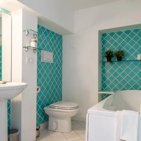 Luxury 350 Sq Mt Flat With Terrace * 的里雅斯特