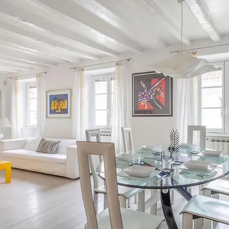 Luxury 350 Sq Mt Flat With Terrace Trieste