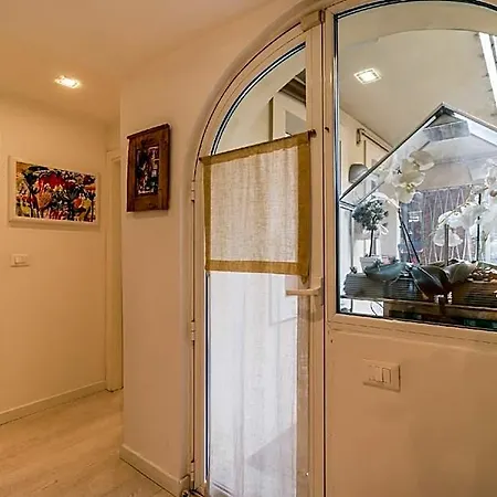 Luxury 350 Sq Mt Flat With Terrace Trieste